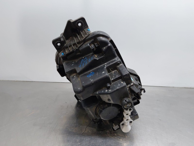 Recambio de faro izquierdo para hyundai tucson tecno sky referencia OEM IAM 92101N7000  