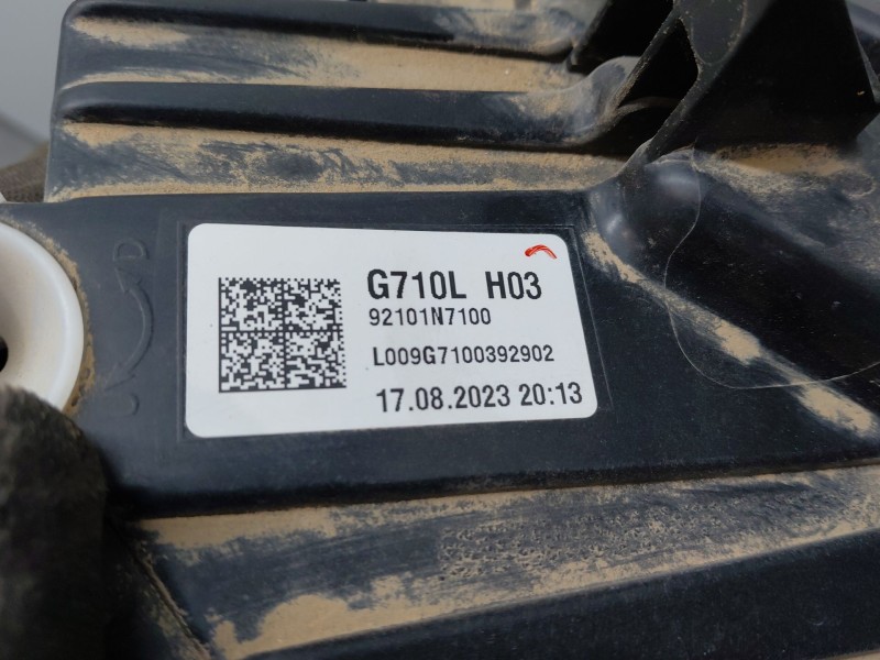 Recambio de faro izquierdo para hyundai tucson tecno sky referencia OEM IAM 92101N7000  