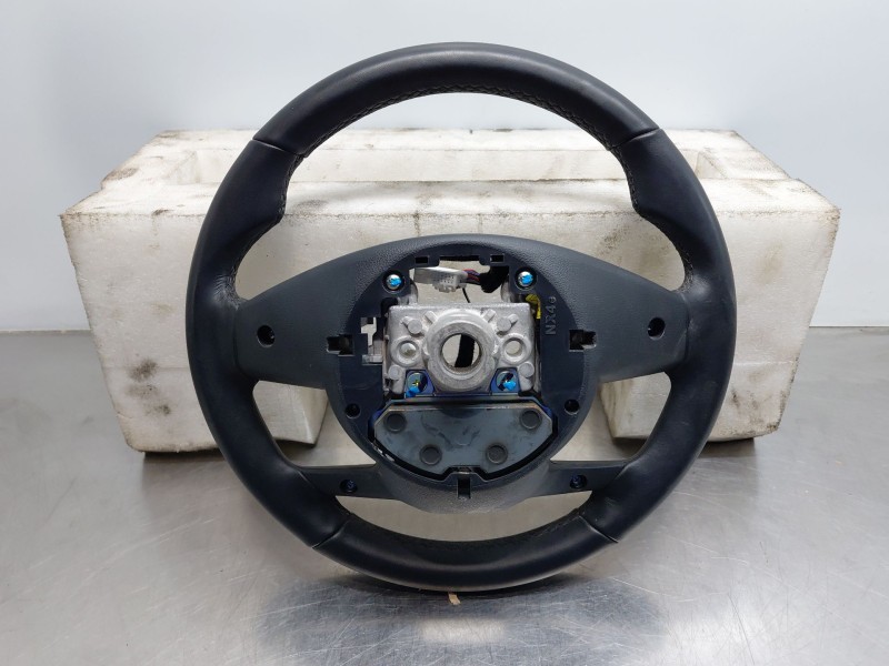 Recambio de volante para hyundai tucson tecno sky referencia OEM IAM 56170N9000  