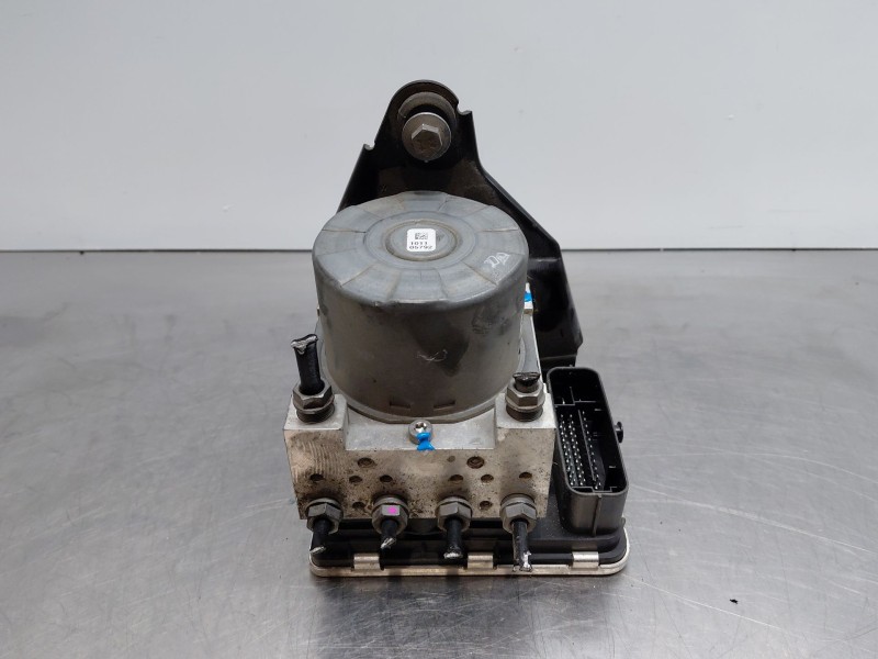 Recambio de abs para volkswagen caddy iv furgoneta/monovolumen (saa, sah) 2.0 tdi referencia OEM IAM 7E0614517MBEF  