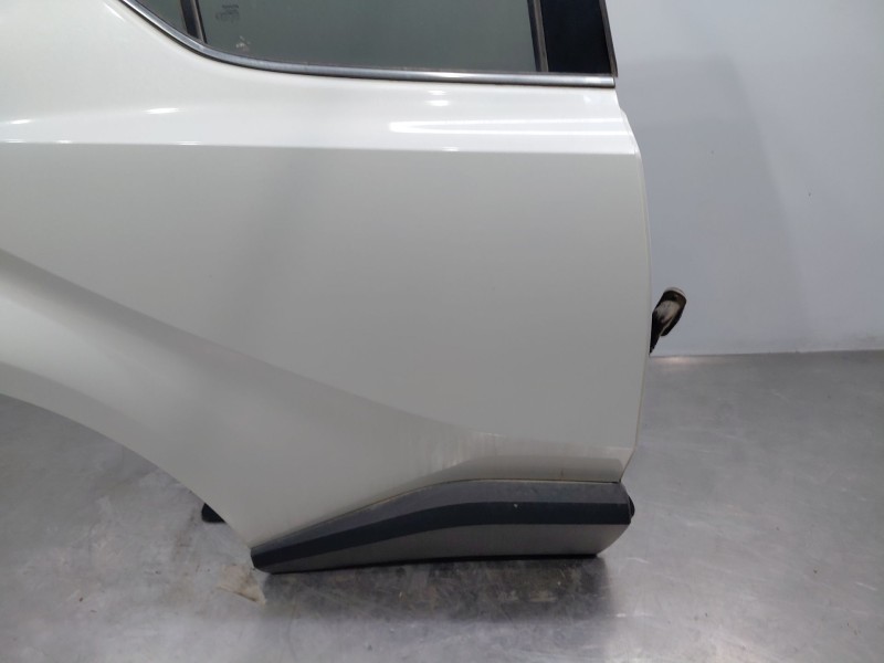 Recambio de puerta trasera derecha para toyota c-hr hybrid referencia OEM IAM 67003F4010  