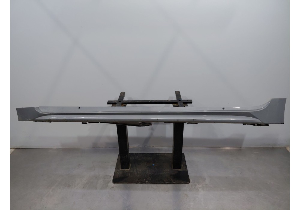 Recambio de faldon lateral para toyota corolla touring sports (e21) hybrid referencia OEM IAM   