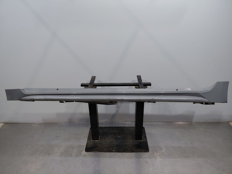 Recambio de faldon lateral para toyota corolla touring sports (e21) hybrid referencia OEM IAM   