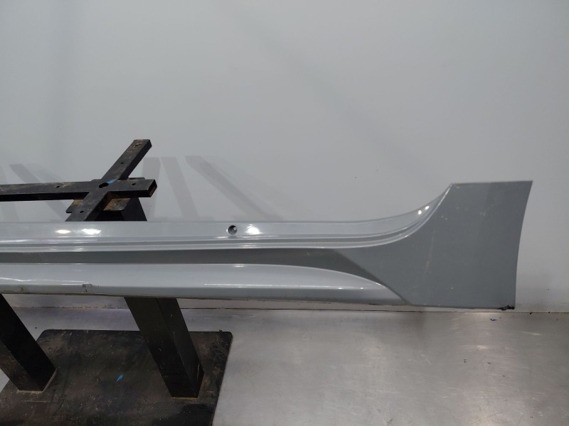 Recambio de faldon lateral para toyota corolla touring sports (e21) hybrid referencia OEM IAM   