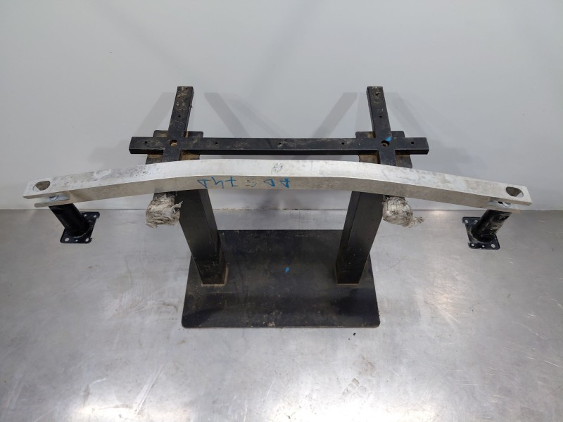 Recambio de travesaño inferior delantero para toyota c-hr hybrid referencia OEM IAM   