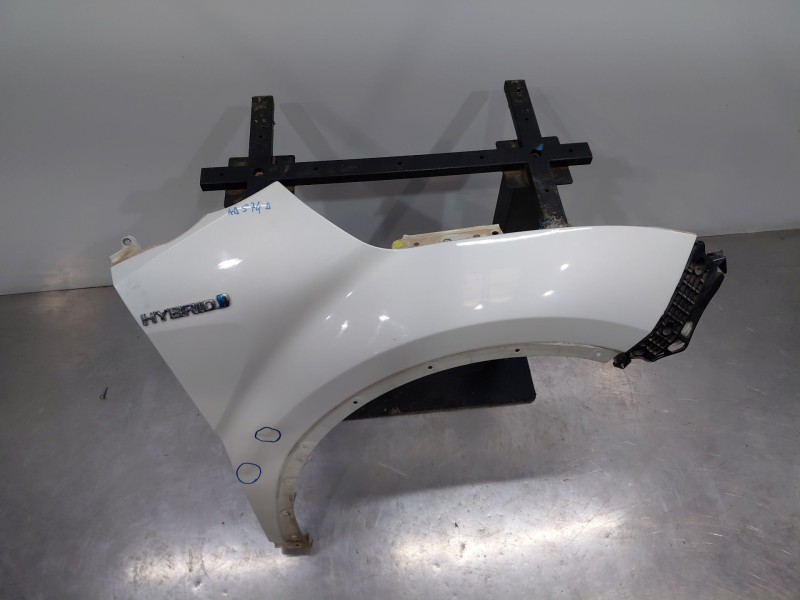 Recambio de aleta delantera derecha para toyota c-hr hybrid referencia OEM IAM 5380102210  