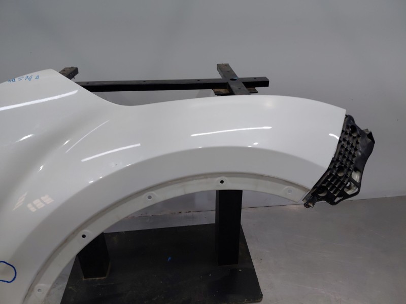 Recambio de aleta delantera derecha para toyota c-hr hybrid referencia OEM IAM 5380102210  