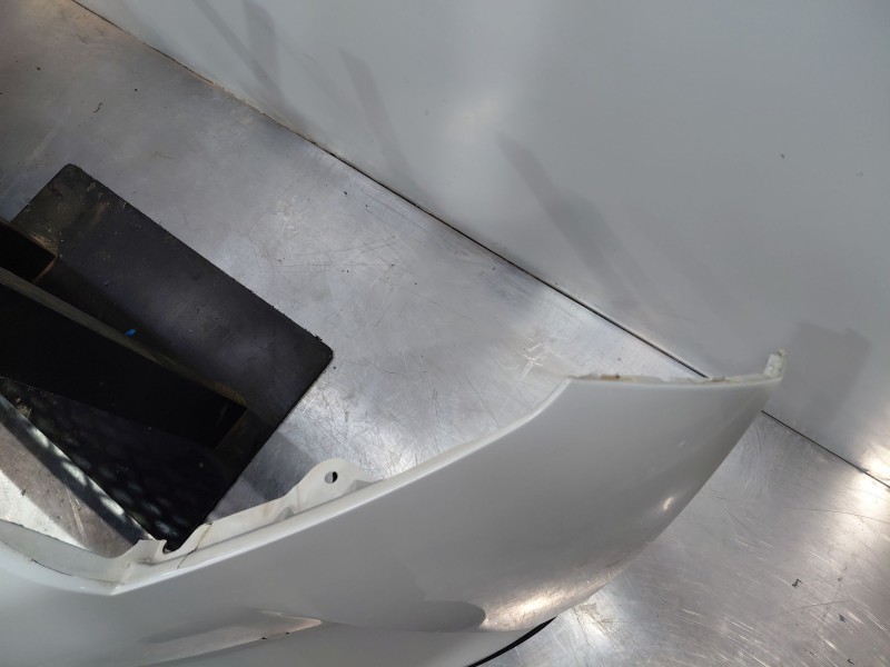 Recambio de paragolpes delantero para toyota c-hr hybrid referencia OEM IAM 52119F4901  