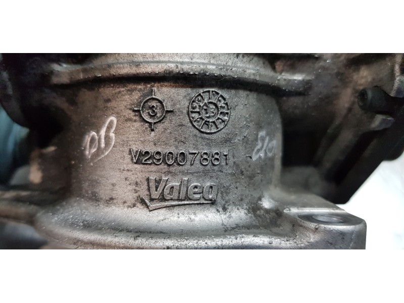 Recambio de valvula egr para volkswagen crafter caja cerrada caja cerrada 30 batalla corta referencia OEM IAM 03L13150AA 03L1315
