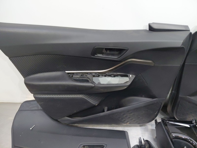 Recambio de juego asientos completo para toyota c-hr hybrid referencia OEM IAM 72010F4041  
