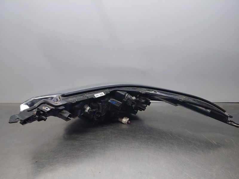 Recambio de faro derecho para toyota c-hr hybrid referencia OEM IAM   