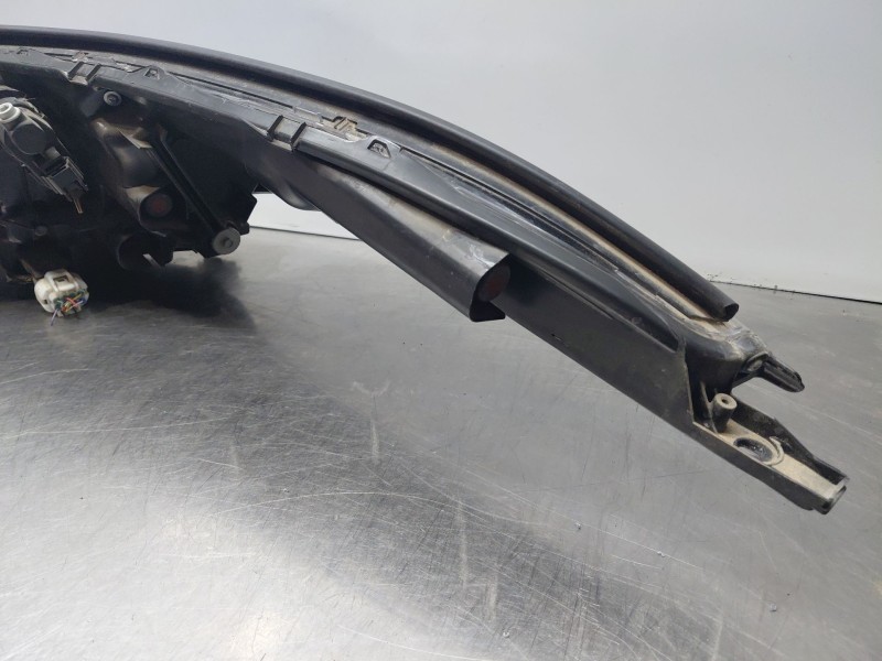 Recambio de faro derecho para toyota c-hr hybrid referencia OEM IAM   