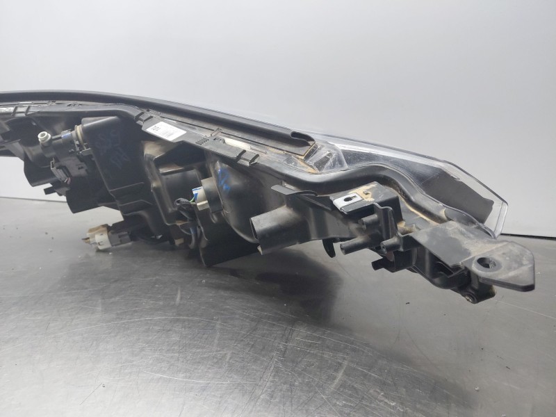 Recambio de faro izquierdo para toyota c-hr hybrid referencia OEM IAM   