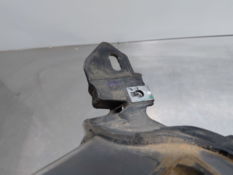 Recambio de faro izquierdo para toyota c-hr hybrid referencia OEM IAM   