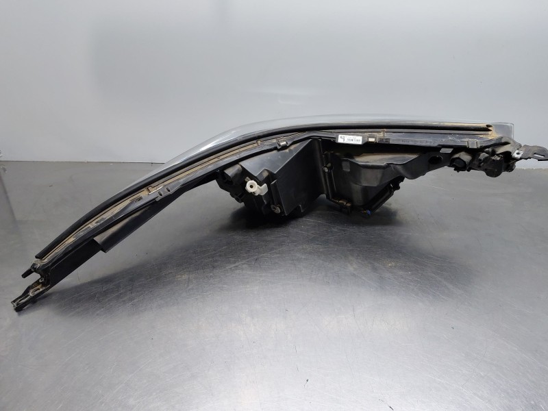 Recambio de faro izquierdo para toyota c-hr hybrid referencia OEM IAM   