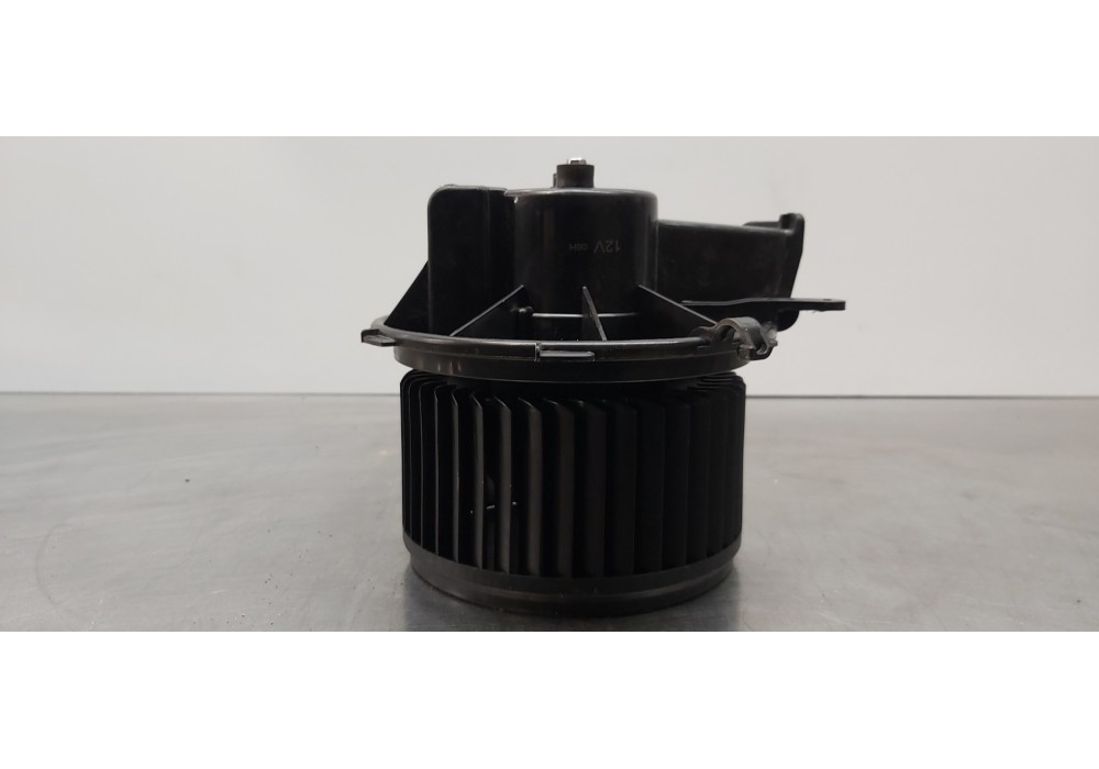 Recambio de motor calefaccion para peugeot boxer caja cerrada (rs 3000) (330/333) 2007 ) hdi (330) referencia OEM IAM 6441Y1  