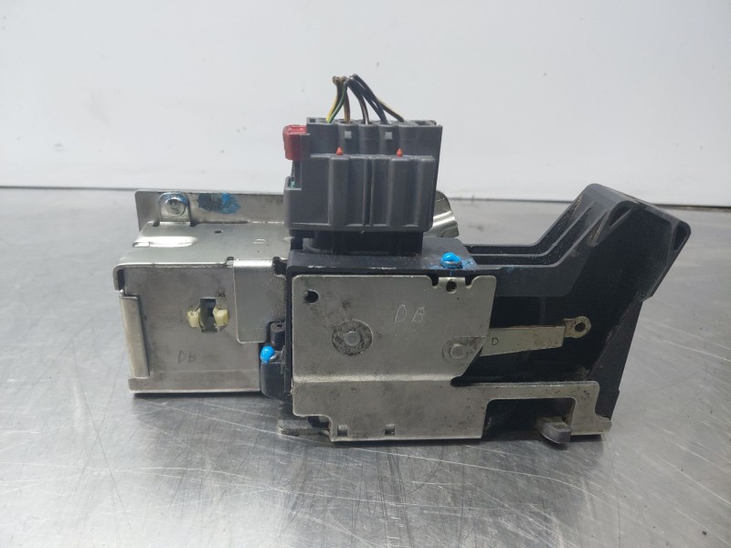 Recambio de cerradura puerta delantera derecha para ford tourneo connect (tc7) kombi referencia OEM IAM   