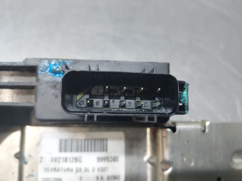 Recambio de cerradura puerta delantera derecha para ford tourneo connect (tc7) kombi referencia OEM IAM   