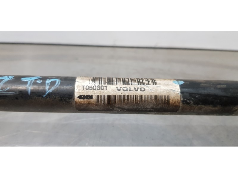 Recambio de transmision trasera derecha para volvo xc90 d5 momentum referencia OEM IAM 36000930  