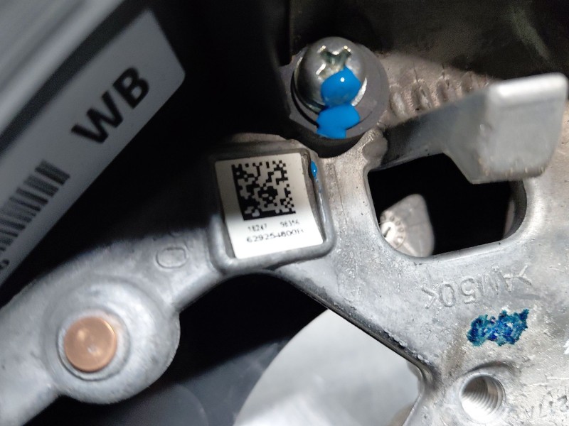 Recambio de volante para toyota c-hr hybrid referencia OEM IAM   