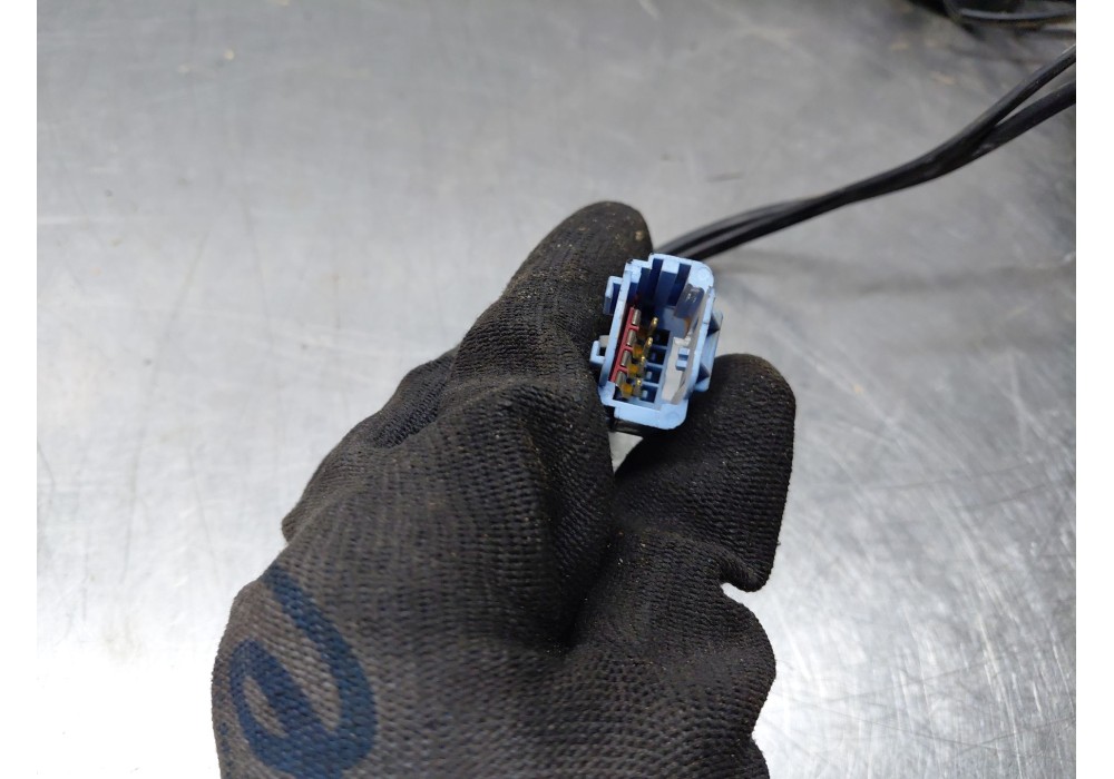 Recambio de enganche del cinturon delantero izq para citroën c3 i (fc_, fn_) 1.1 i referencia OEM IAM   