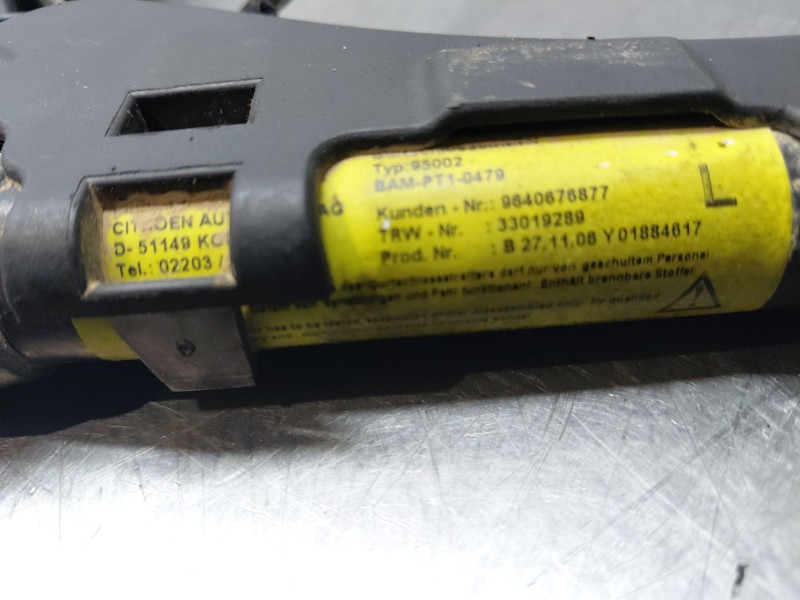 Recambio de enganche del cinturon delantero izq para citroën c3 i (fc_, fn_) 1.1 i referencia OEM IAM   