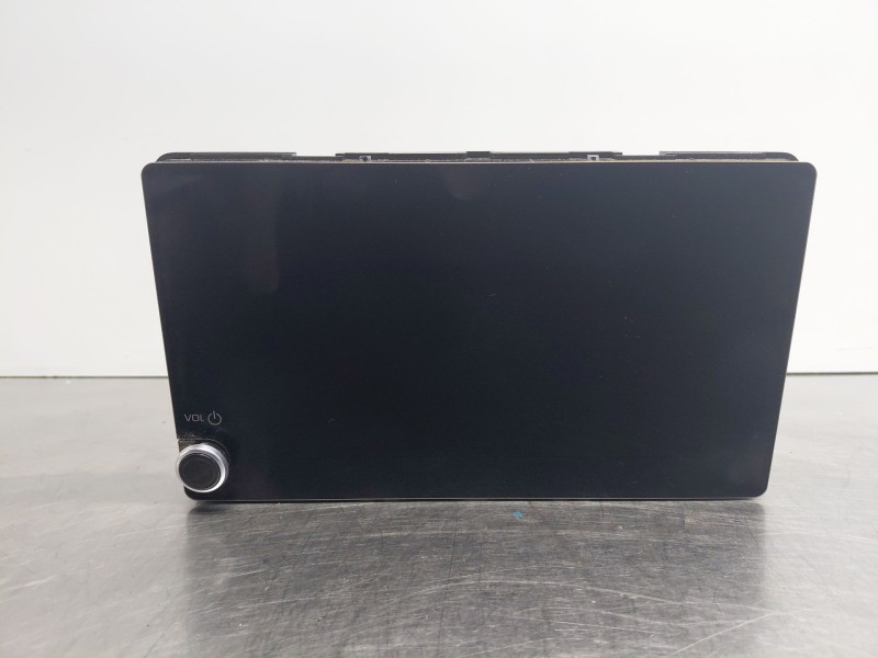 Recambio de pantalla multifuncion para toyota c-hr hybrid referencia OEM IAM   