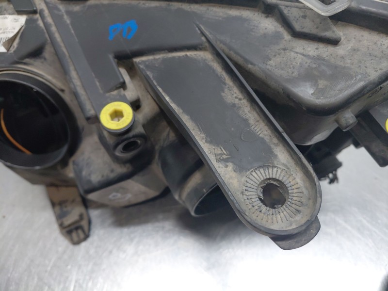 Recambio de faro derecho para ford c-max (dm2) 1.8 tdci referencia OEM IAM   