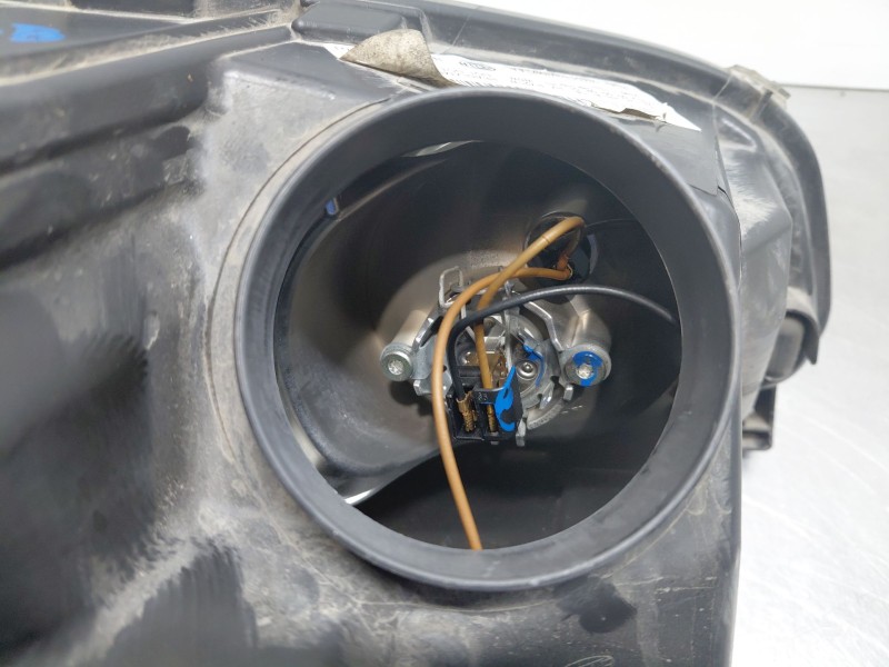 Recambio de faro izquierdo para ford c-max (dm2) 1.8 tdci referencia OEM IAM   