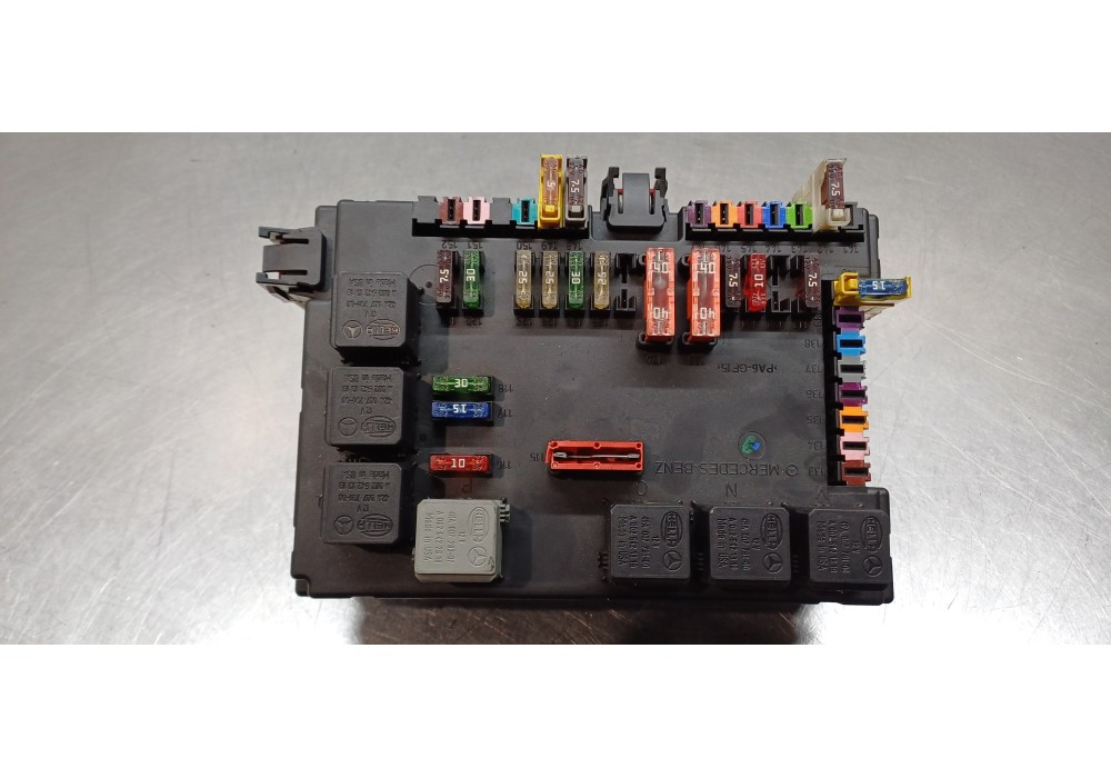 Recambio de caja reles / fusibles para mercedes clase s (w221) berlina 320 / 350 cdi (221.022) referencia OEM IAM A2215403550  