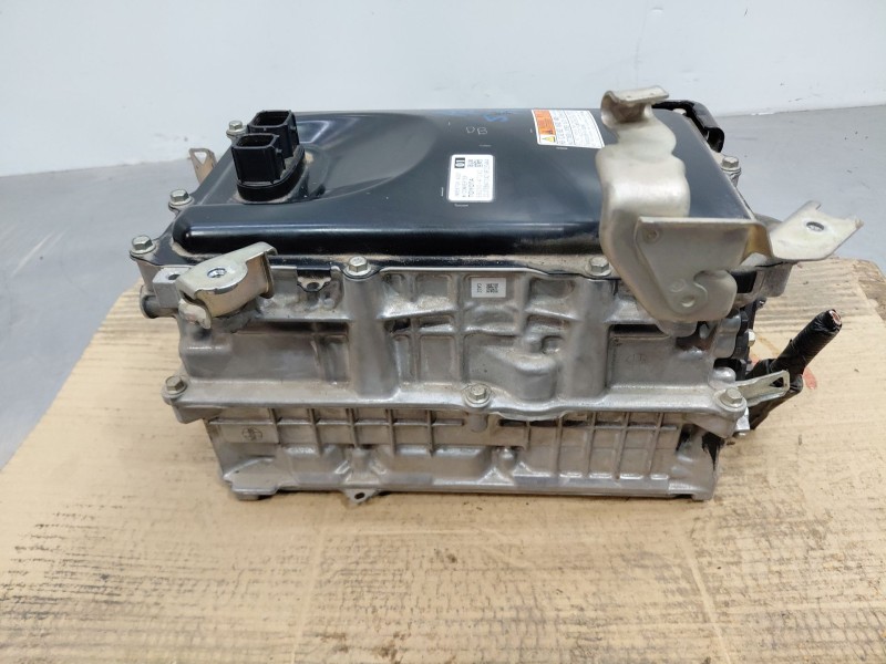 Recambio de bateria para toyota c-hr hybrid referencia OEM IAM   