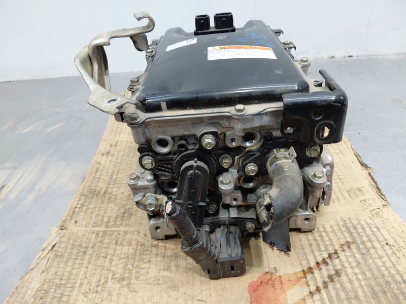 Recambio de bateria para toyota c-hr hybrid referencia OEM IAM   