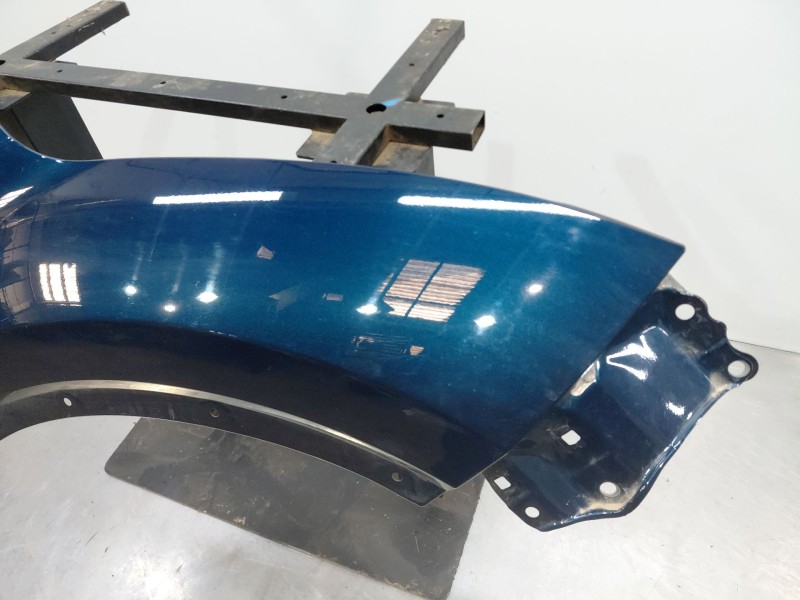 Recambio de aleta delantera derecha para toyota c-hr hybrid referencia OEM IAM   