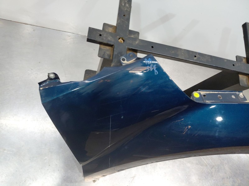 Recambio de aleta delantera derecha para toyota c-hr hybrid referencia OEM IAM   