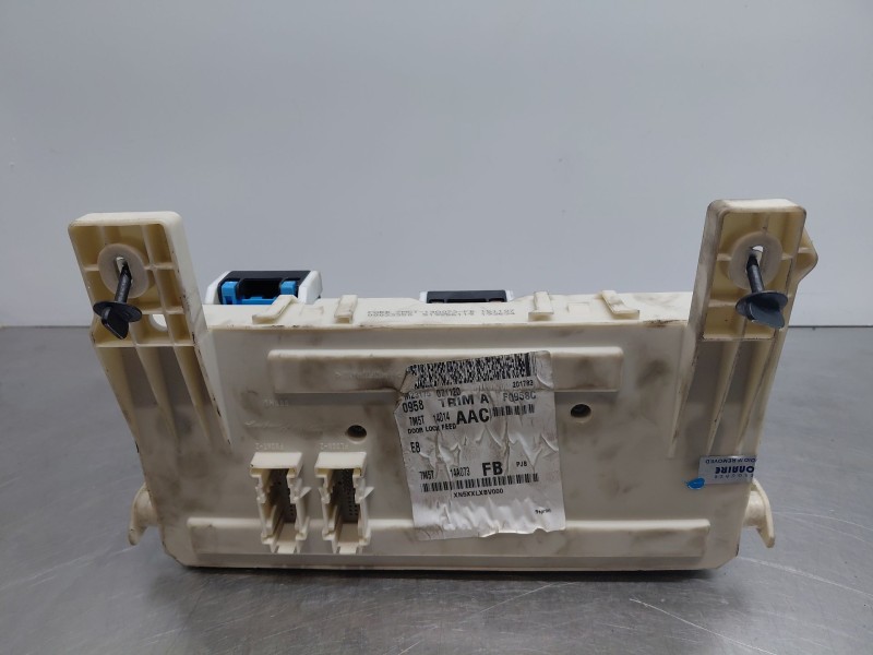 Recambio de caja reles / fusibles para ford c-max (dm2) 1.8 tdci referencia OEM IAM   