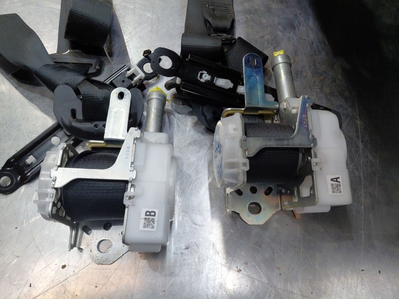 Recambio de kit airbag para toyota corolla (e21) hybrid referencia OEM IAM   