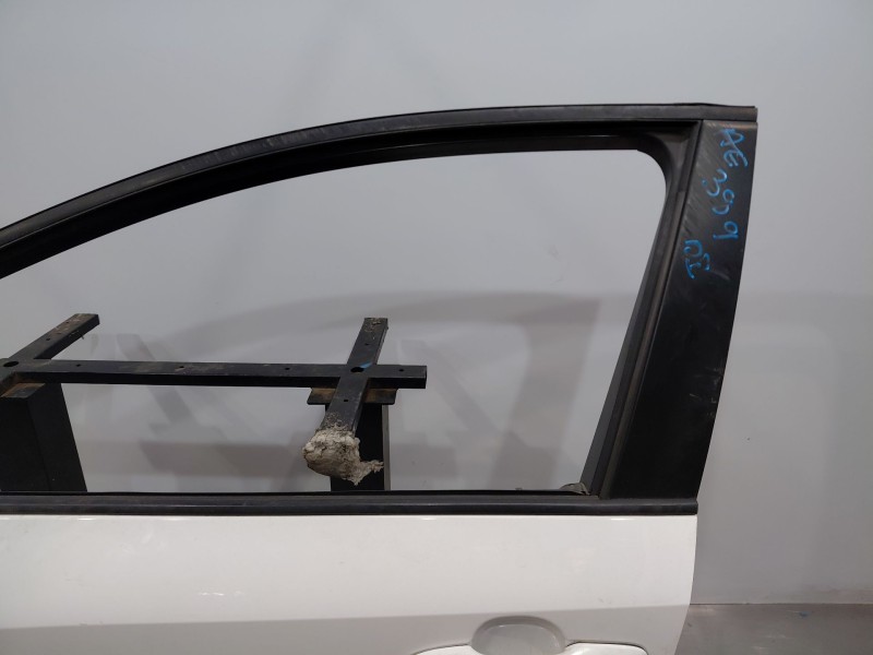 Recambio de puerta delantera izquierda para toyota corolla (e21) hybrid referencia OEM IAM   