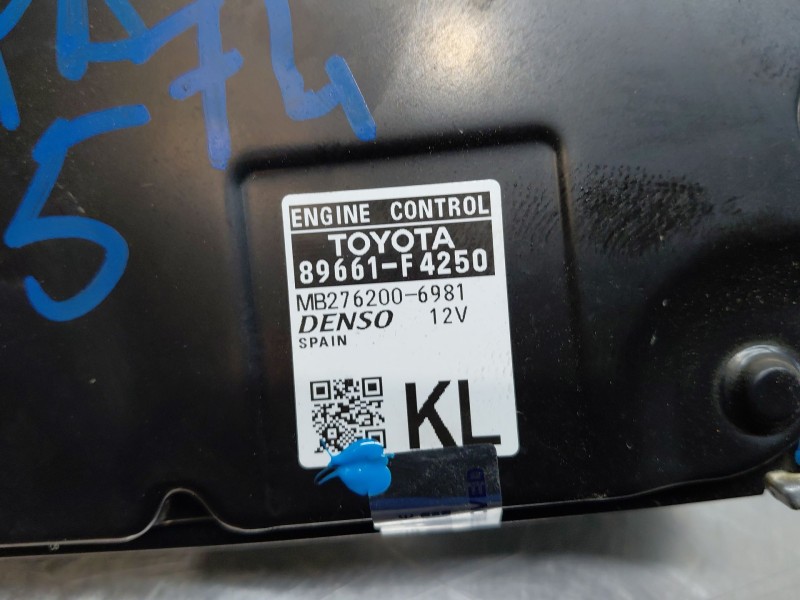 Recambio de centralita motor uce para toyota c-hr hybrid referencia OEM IAM   