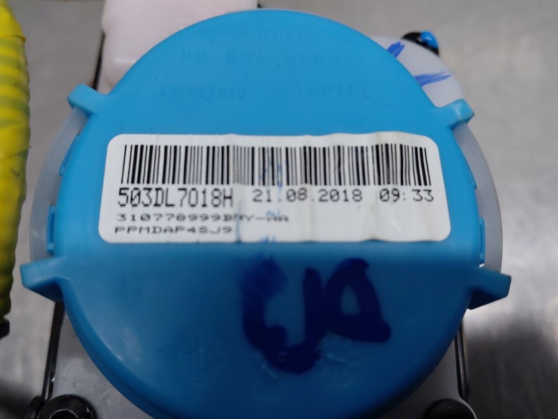 Recambio de cinturon seguridad trasero izquierdo para toyota c-hr hybrid referencia OEM IAM   