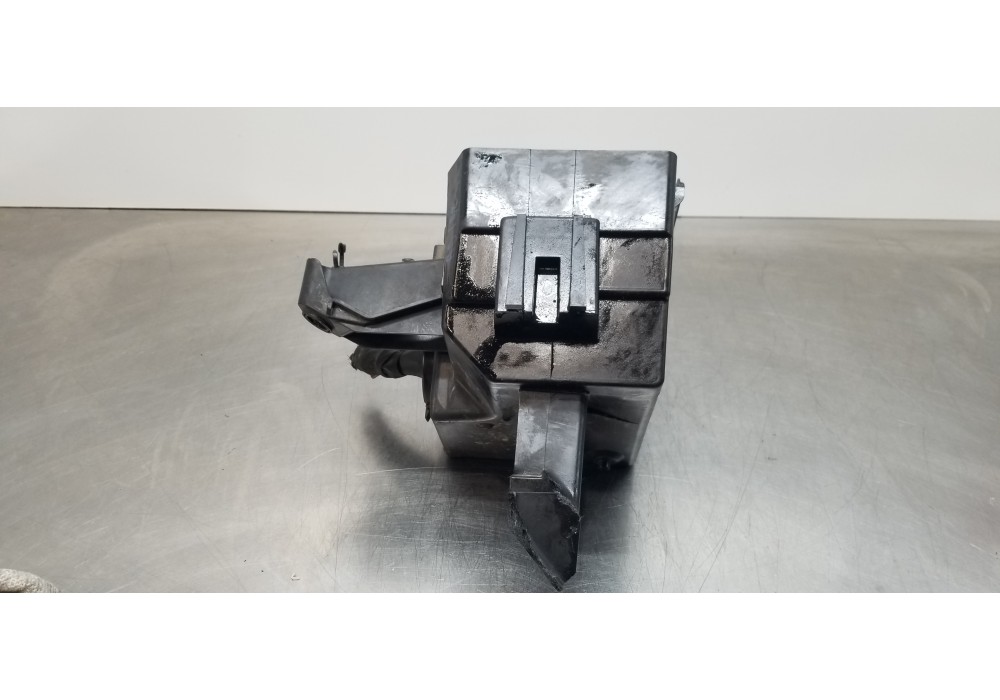 Recambio de caja reles / fusibles para mercedes clase m (w166) ml 350 bluetec (166.004) referencia OEM IAM A1669060193  