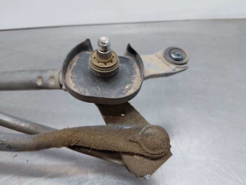 Recambio de motor limpia delantero para toyota c-hr hybrid referencia OEM IAM   