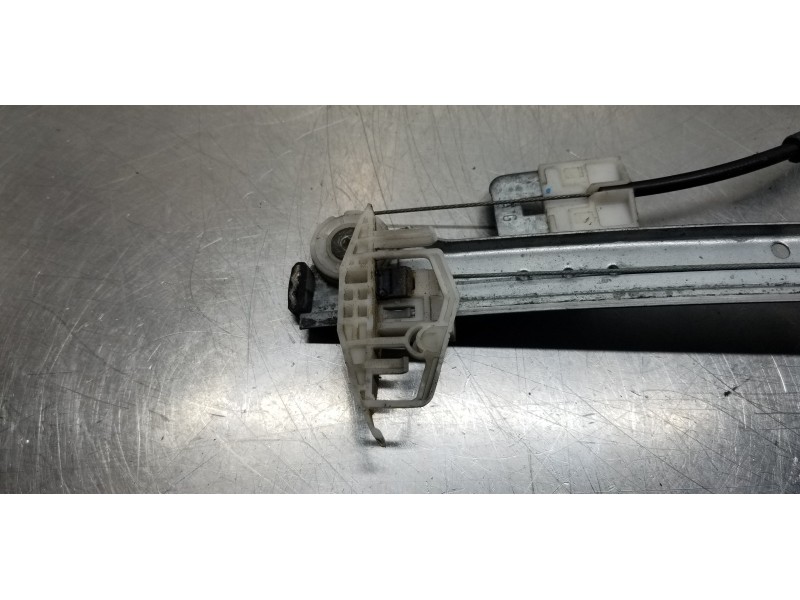 Recambio de elevalunas delantero izquierdo para citroen xsara berlina 1.9 td sx referencia OEM IAM 9221H4  