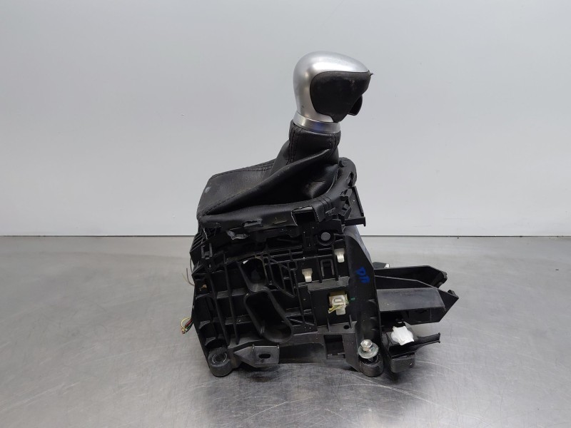 Recambio de palanca cambio para toyota c-hr hybrid referencia OEM IAM   