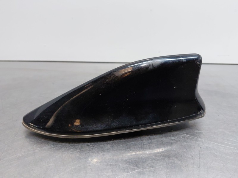 Recambio de antena para toyota c-hr hybrid referencia OEM IAM   