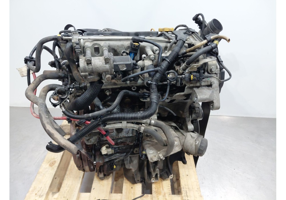 Recambio de motor completo para fiat grande punto (199_) 1.9 d multijet referencia OEM IAM 4840327 M737 