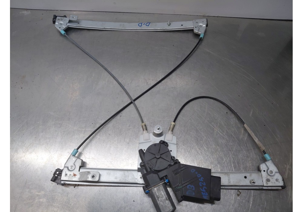 Recambio de elevalunas delantero derecho para renault laguna ii grandtour (kg0/1_) 1.9 dci (kg0g) referencia OEM IAM   