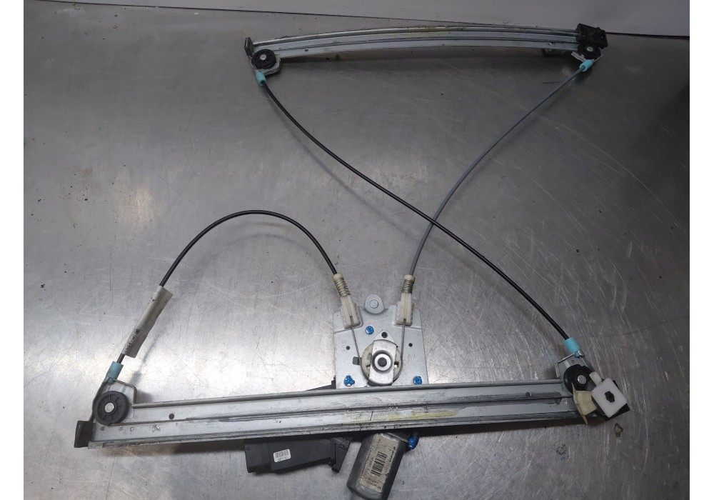 Recambio de elevalunas delantero derecho para renault laguna ii grandtour (kg0/1_) 1.9 dci (kg0g) referencia OEM IAM   