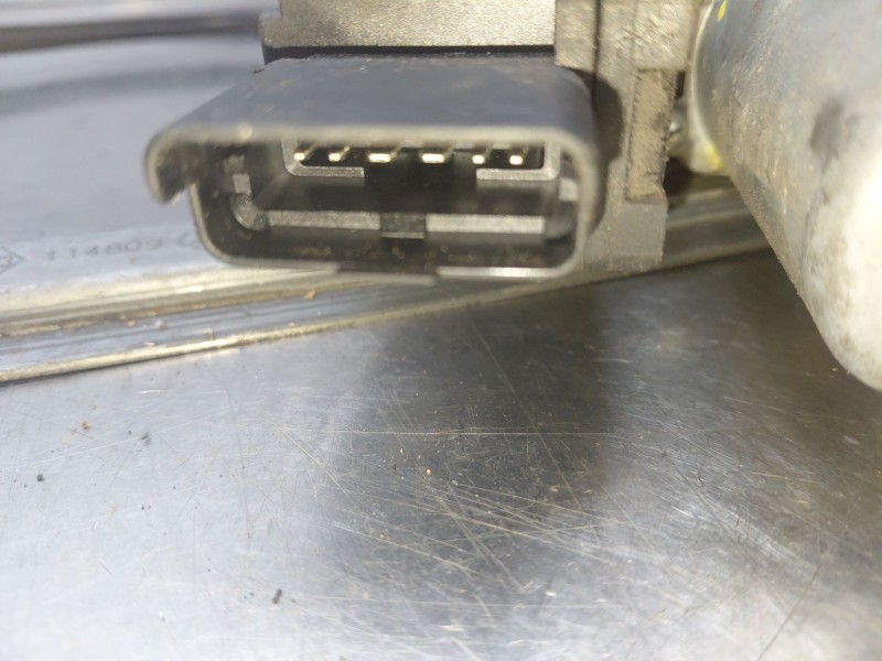 Recambio de elevalunas delantero izquierdo para renault laguna ii grandtour (kg0/1_) 1.9 dci (kg0g) referencia OEM IAM   