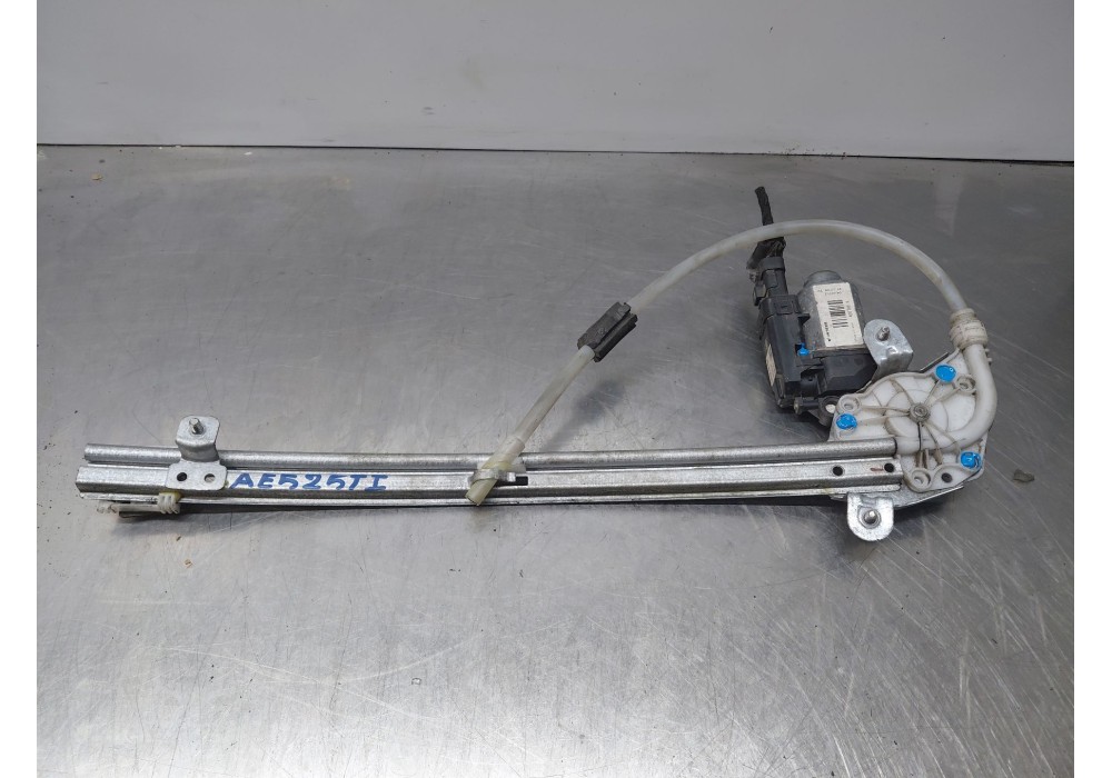 Recambio de elevalunas trasero izquierdo para renault laguna ii grandtour (kg0/1_) 1.9 dci (kg0g) referencia OEM IAM   