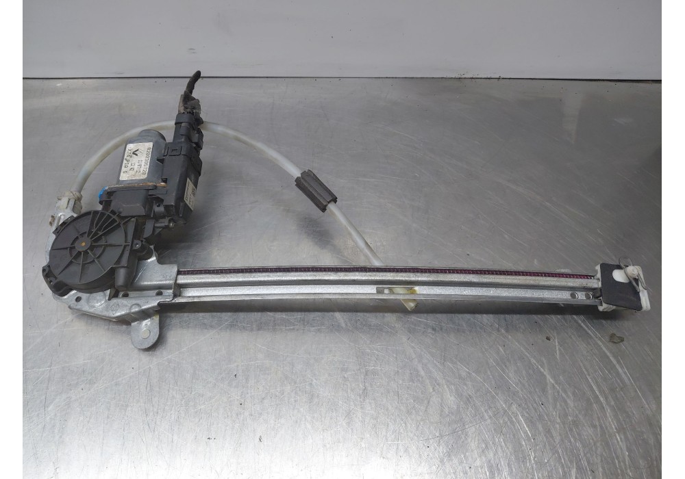 Recambio de elevalunas trasero izquierdo para renault laguna ii grandtour (kg0/1_) 1.9 dci (kg0g) referencia OEM IAM   